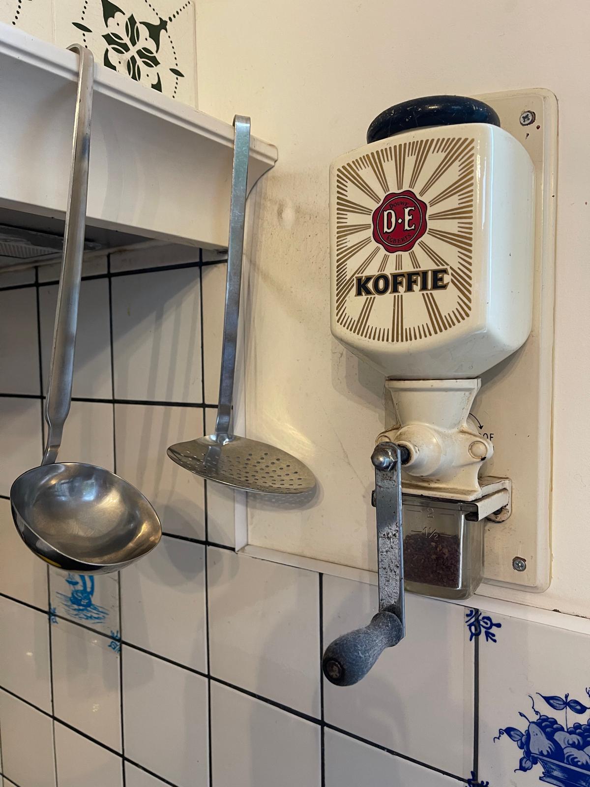 ouderwetse koffiemolen