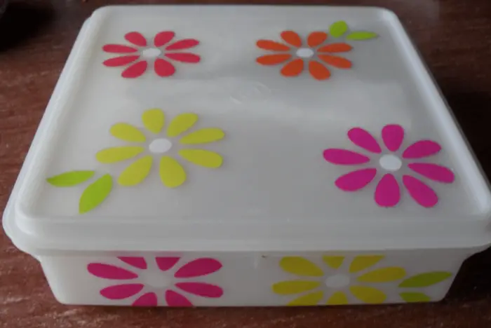 Tupperware koekjesdoos toen en nu 3 vintage tupperware
