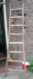 Oude houten ladder: nieuw gebruik 1 oude ladder hergebruik
