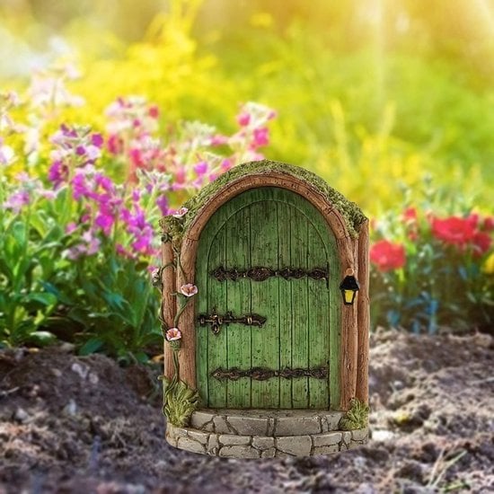 Zelf een kabouterdeurtje in boom maken in 7 simpele stappen! (Ik kan het zelfs!) 5 elfendeurtje