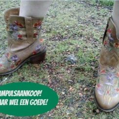 Impulsaankoop: bloemetjes cowboy laarzen