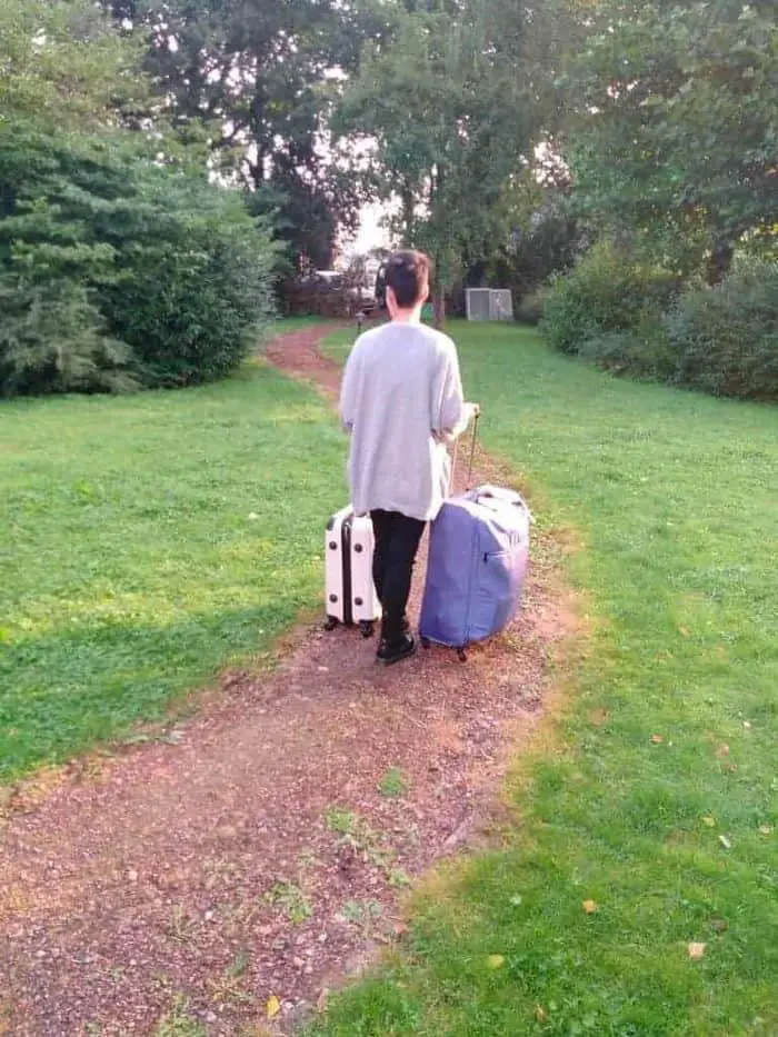 Daar gaat ze.... voor een jaar naar Engeland 1 kind uit huis