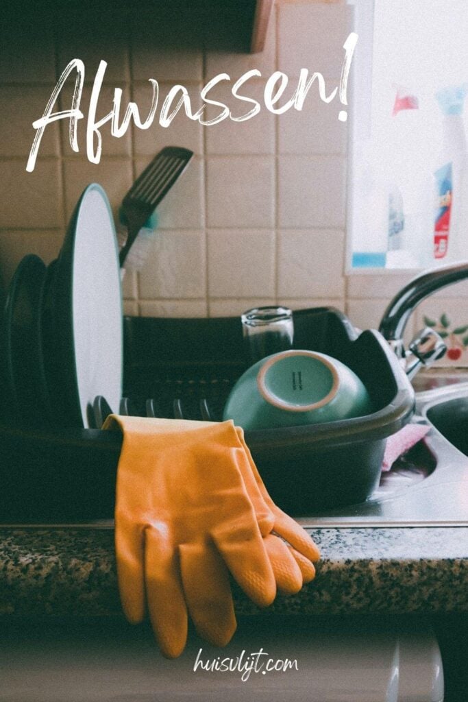 Afwassen met een sopje of onder de kraan? 6 veelgemaakte fouten 1 afwassen