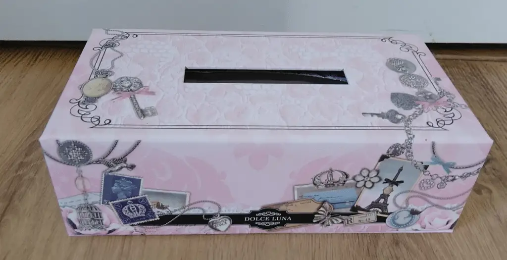 Goedmakertje van Hallmark 2 tissues
