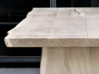 eikenhouten tafel