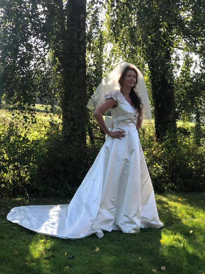 Wat heb jij met je trouwjurk gedaan? 3 Wat heb jij met je trouwjurk gedaan?