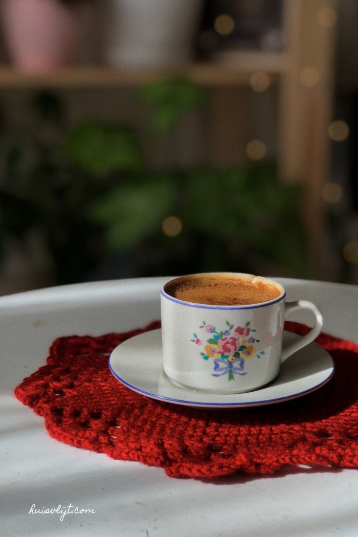 Bloemen haken: De mooiste bloembollen in bloei 9 gehaakte bloemen onderzetter