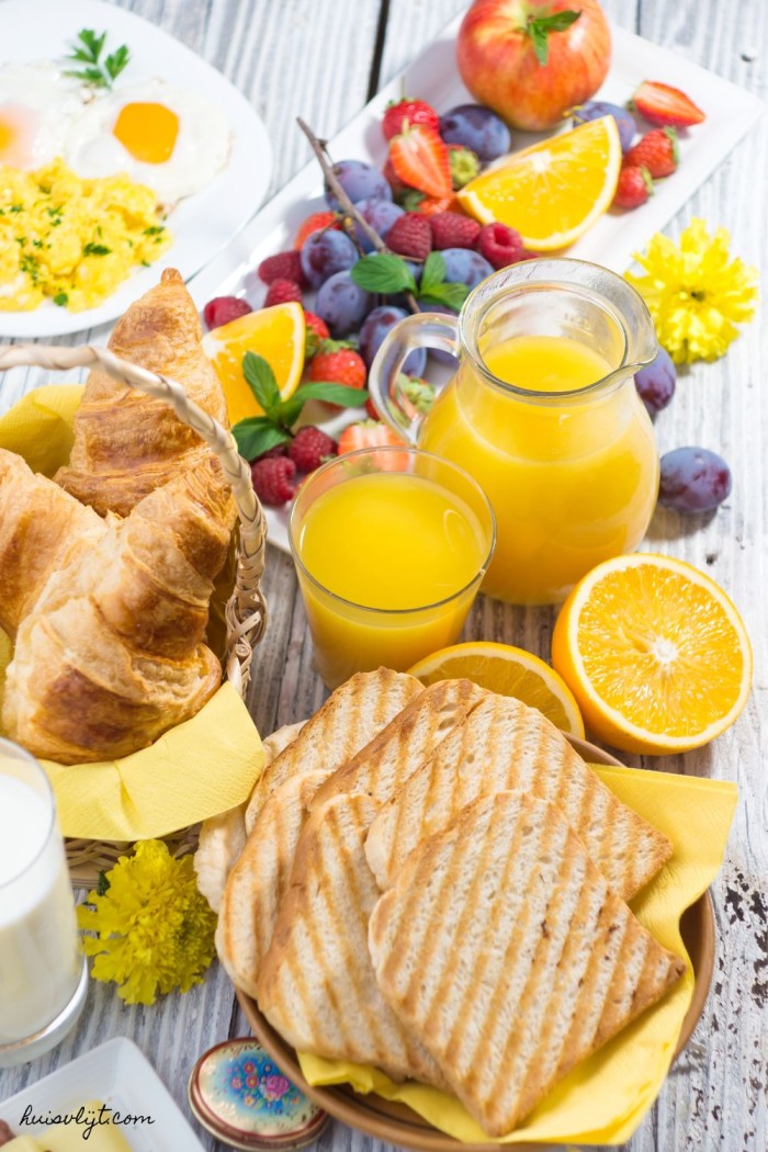 moederdag ontbijt tafel