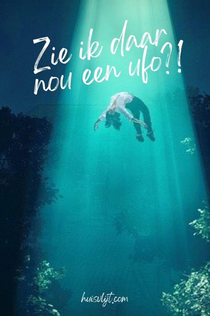 Zie ik daar nou een UFO?! 1 kerstlaser