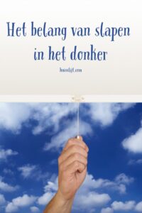 slapen in het donker