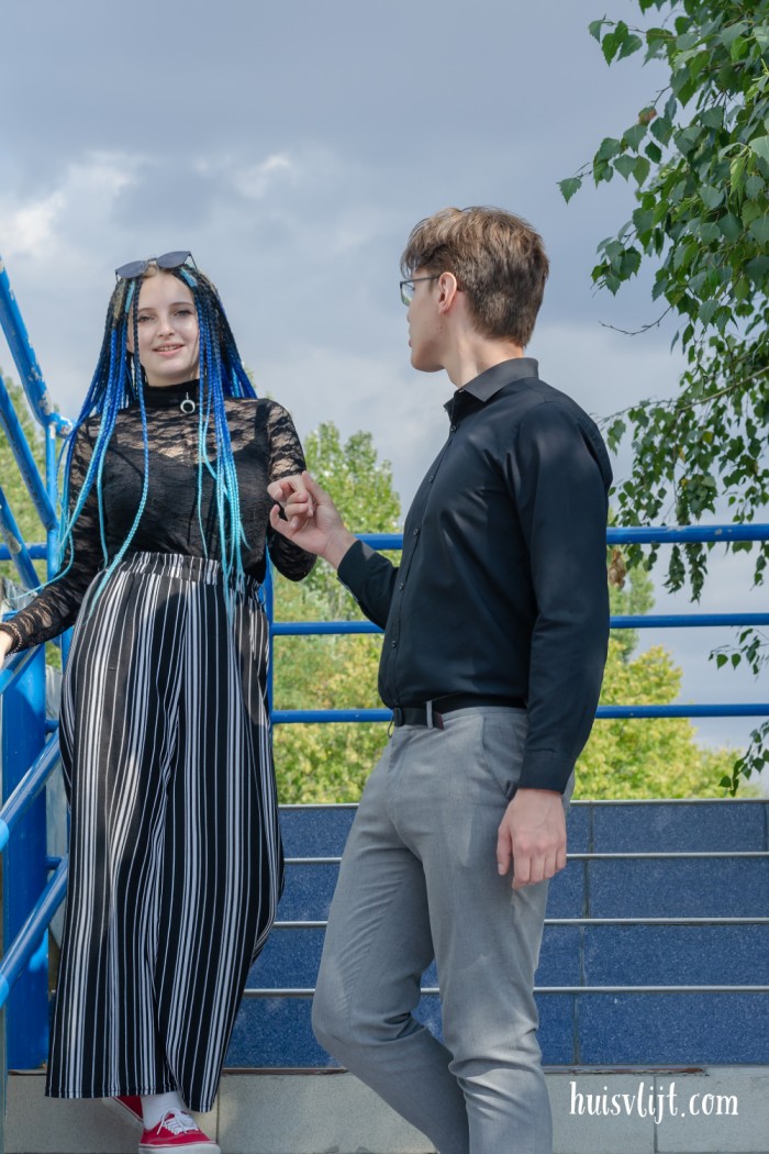 helpen op de trap galant