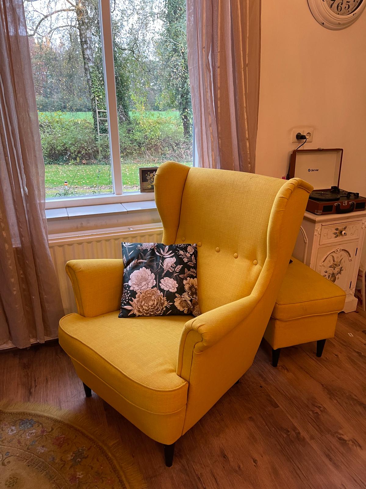 Klusje per dag: zomerse kussenhoezen vervangen 3 kussenhoezen vervangen