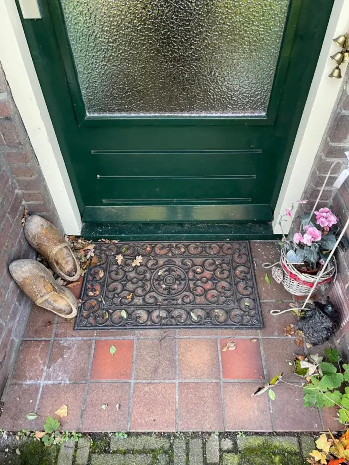 rommelige stoep