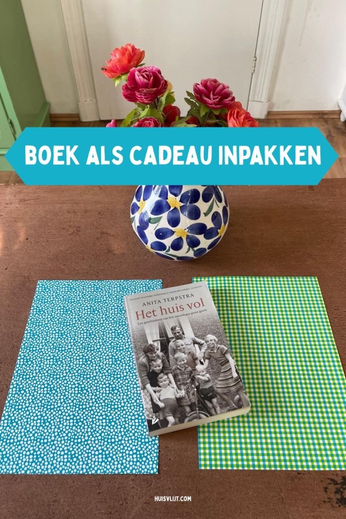 Een boek inpakken cadeau (als je geen inpakpapier hebt) 3 boek als cadeau inpakken