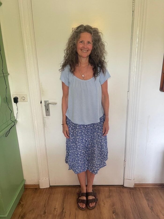 kleding repareren met naald en draad