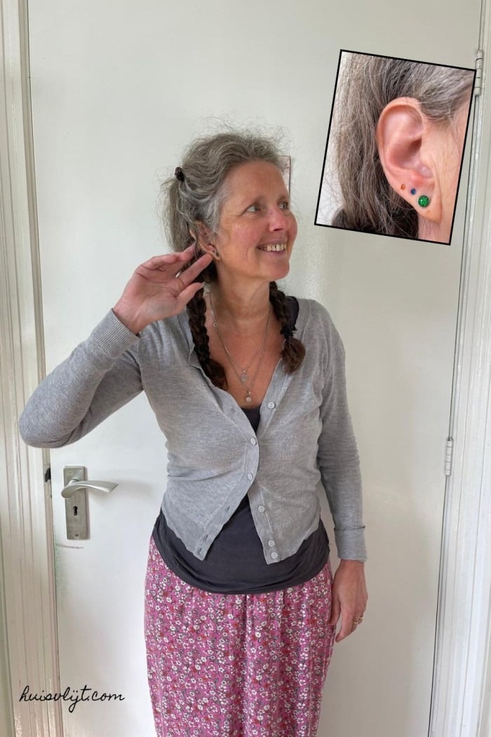 3 Gaatjes in de oren + bril combineren met oorbellen 1 oorbellen 3 gaatjes