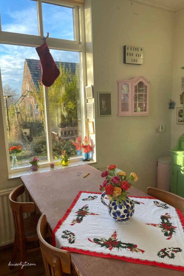 kerstdecoratie keukentafel