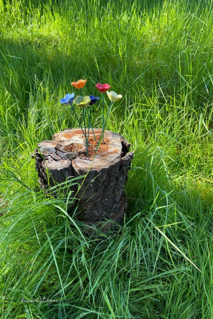 Boomstam decoratie idee: creatief met een stuk boomstam 1 boomstam decoratie idee