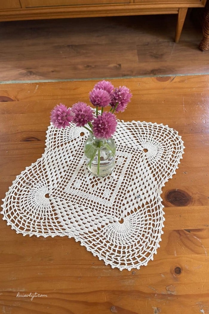 doily
