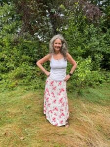 witte rok met bloemen