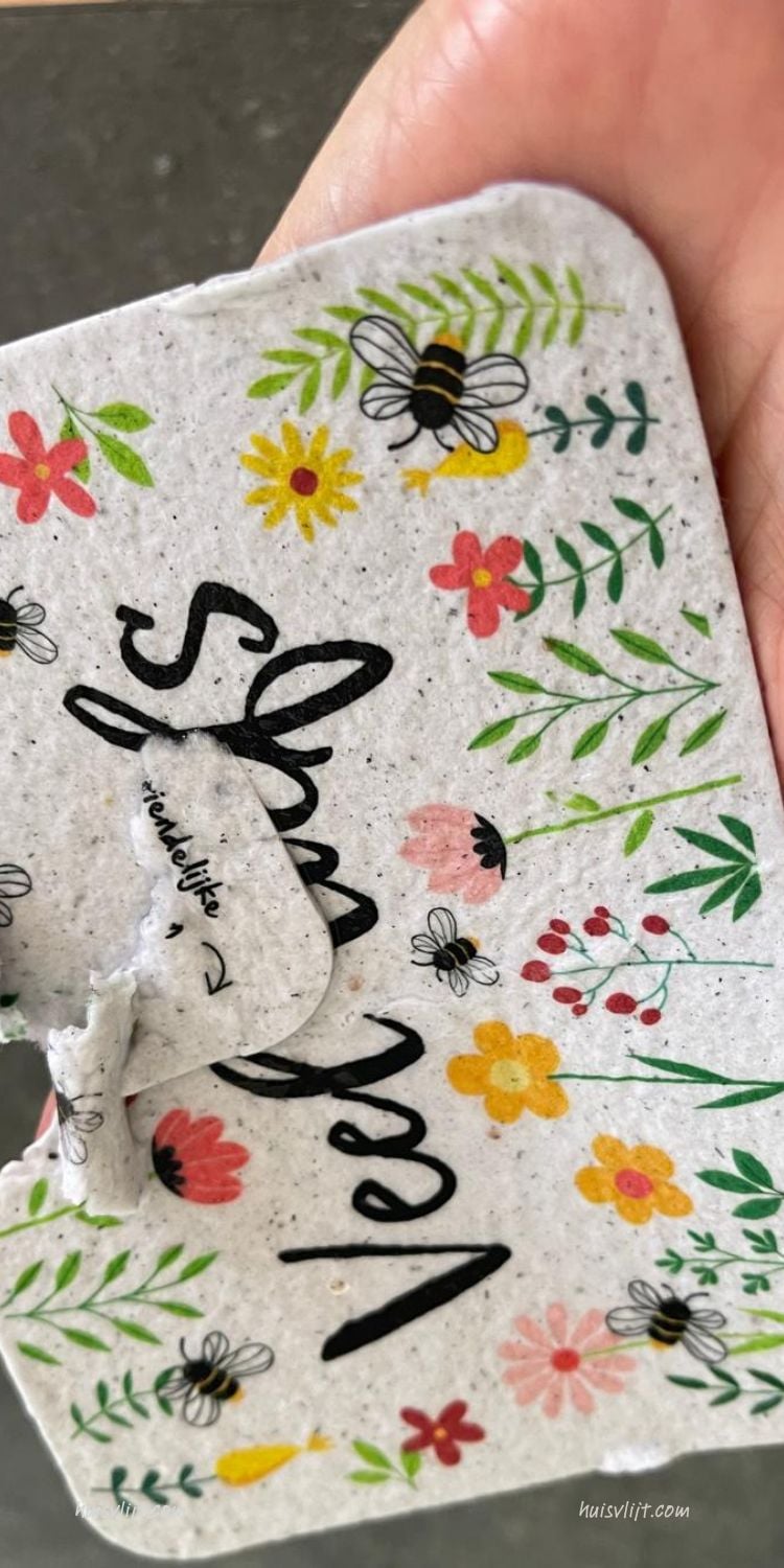 Een ansichtkaart met bloemenzaadjes cadeau 3 bloemzaadjes kaart