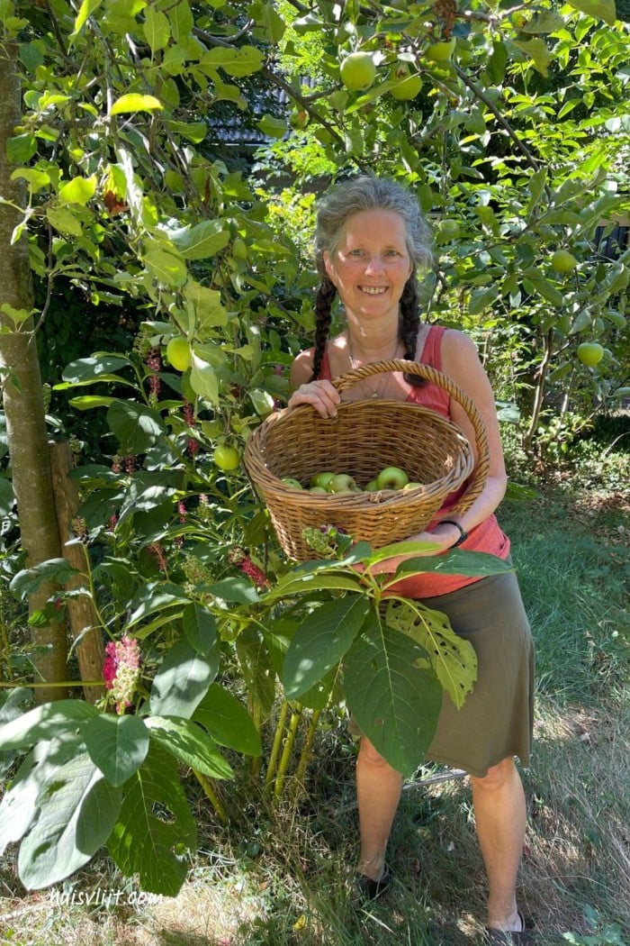 Onze Elstar appelboom groeit en bloeit - wat een top cadeau! 1 elstar appelboom