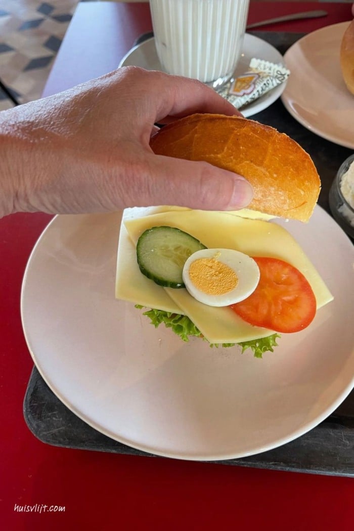 Leuk uitje in de Achterhoek 4 broodje jonge kaas